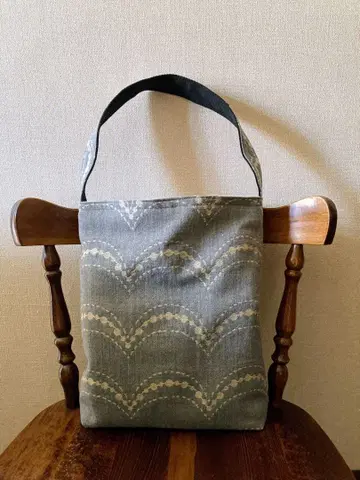 핸드메이드 숄더백 그레이 울