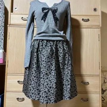 IKUKO 그레이 리본 스웨터