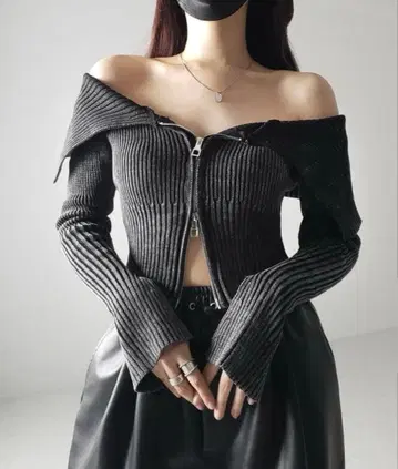 me+em select 더블 지퍼 슬릿 오프숄더 리브 니트