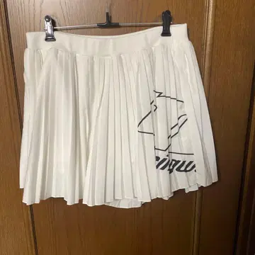 맨싱 화이트 플리츠 스커트 이너 포함