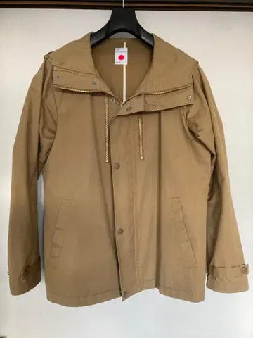 마르카 베이지 마운틴 후드티