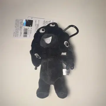 [택 포함 새상품] 블랙 미야쿠미야쿠 카라비너 포함 마스코트 스탠딩