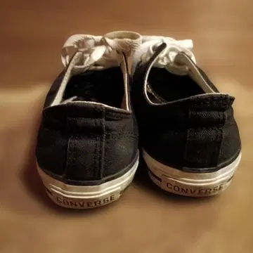 CONVERSE NEXSTAR 블랙 스니커즈