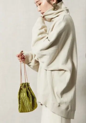 프릭스스토어 헤비 웨이트 터틀넥 맨투맨