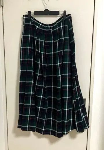 D*g*y 체크 무늬 롱 플리츠 스커트