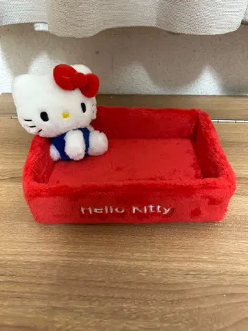 키티 마스코트 부착 소품함