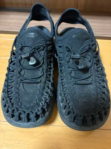 KEEN 유니크