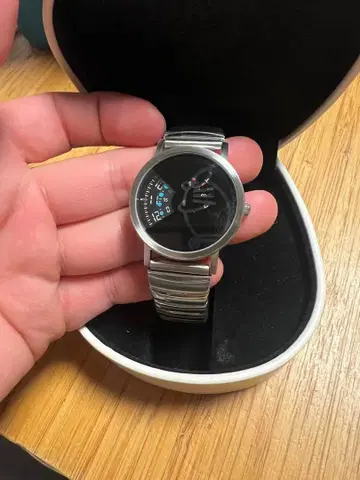 Doratch 2004 리미티드 에디션 시계