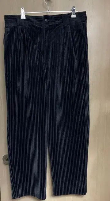 FISSORA 블랙 코듀로이 슬랙스 빈티지