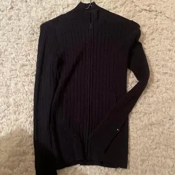 타미 힐피거 다크 네이비 하이넥 니트 지퍼