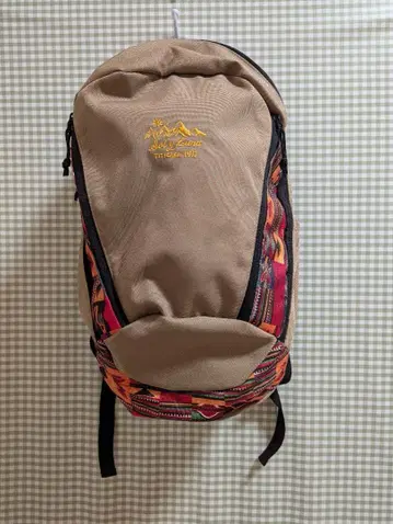 TITICACA 티티카카 풀 오픈 럭색 베이지