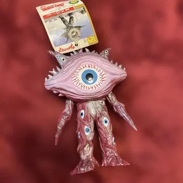 울트라 괴수 시리즈 간 Q 택 포함