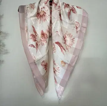 LUCIANO SOPRANI 꽃무늬 스카프 루치아노 소프라니 실크 스톨