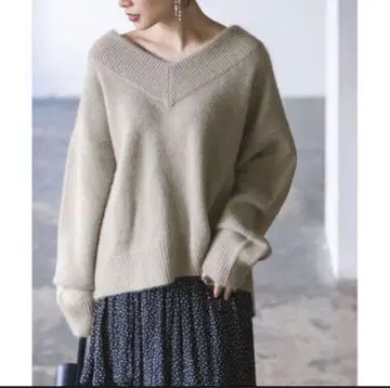 Noble V넥 니트 그레이 [클리닝 완료]