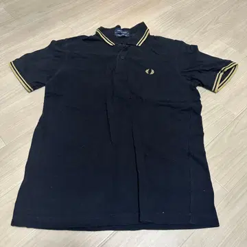 블랙 반팔 피케 셔츠 옷깃 스트라이프