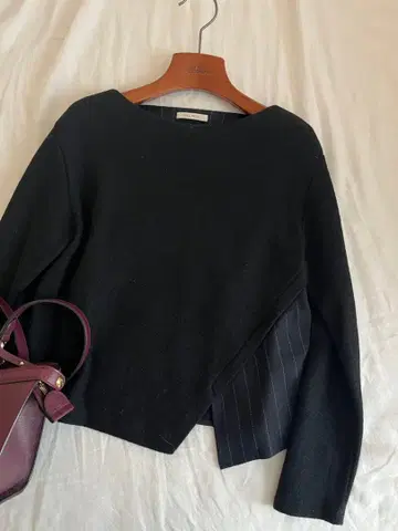 가을/겨울 모델 투모로우랜드 DESPRES 상의