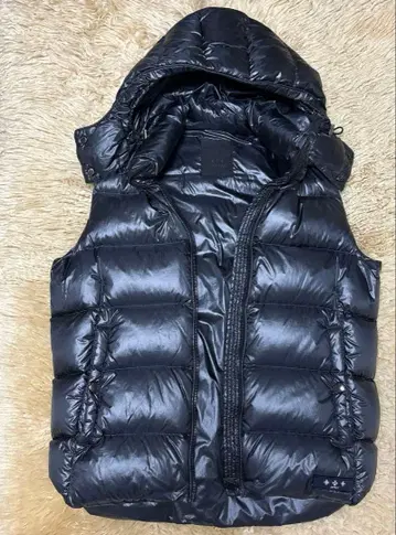 TATRAS 후드 부착 다운 베스트 블랙