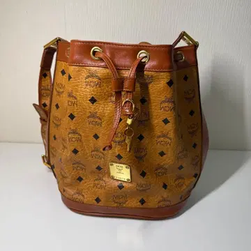 MCM 버킷백 중형 브라운