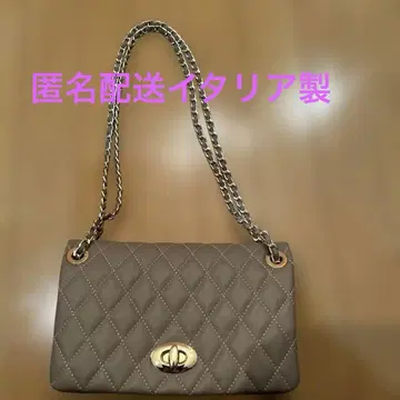 그레이 퀼팅 가죽 숄더백