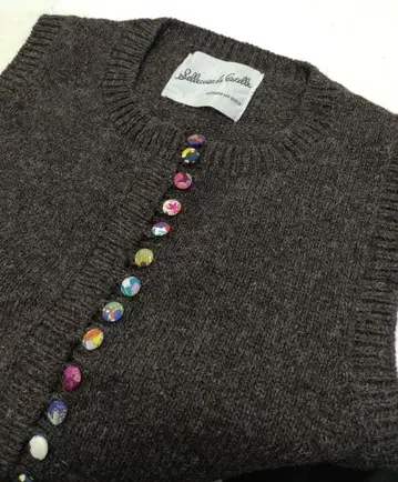 리버티 x 페루 니트 리버티 에스테틱 싸개 버튼 베스트 니트