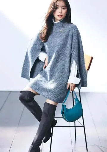 아푸와이저 리셰 케이프 튜닉 니트