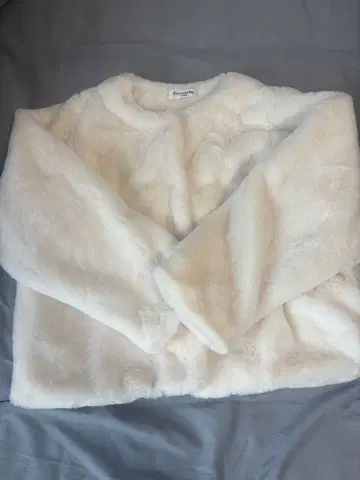 화이트 플리스 자켓 M 사이즈