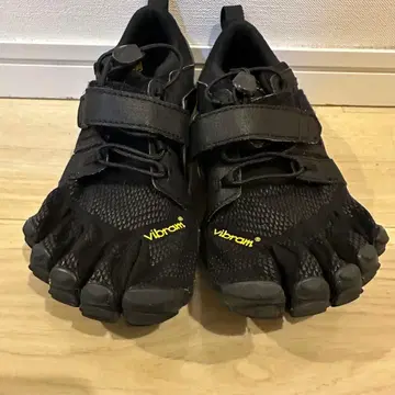 Vibram 트레일 러닝화 블랙