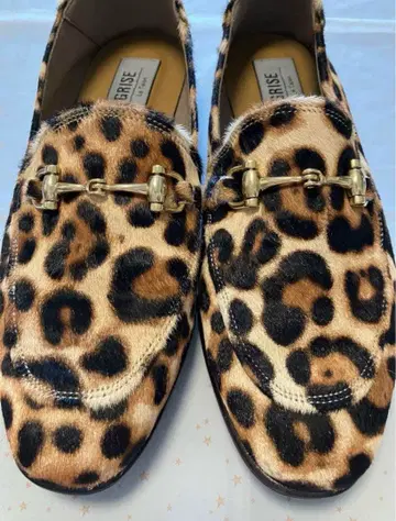 GRISE 애니멀 송치 로퍼