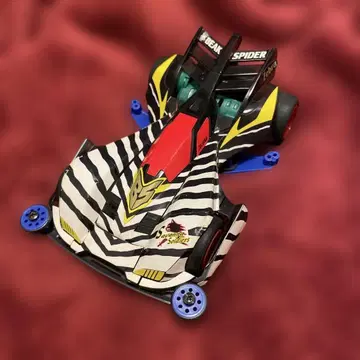 비크 스파이더 제브라