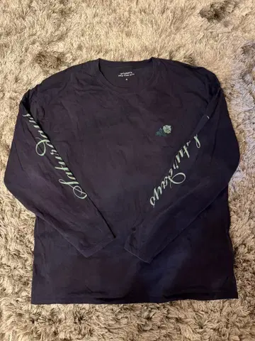 새터데이즈 네이비 롱T XL 사이즈