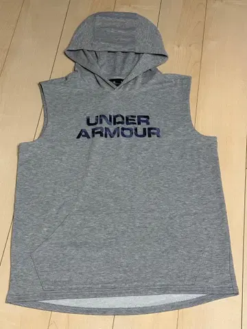 언더아머 그레이 후드 부착 탱크탑 XL