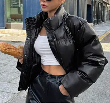 블랙 숏 기장 다운 자켓