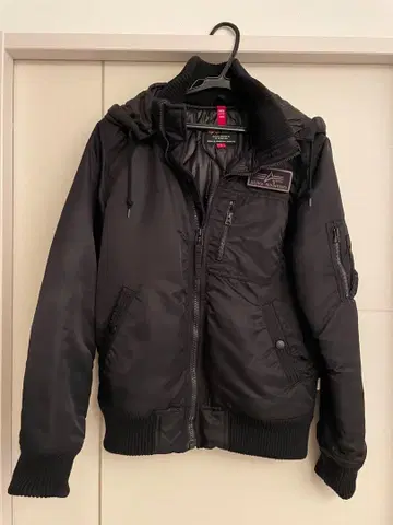 MA-1 스타일 블랙 자켓