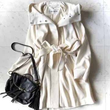 컨디션 최상 루니 LOUNIE 벨트 울 코트 화이트 38