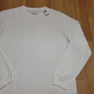미사용 새상품 BAIT 베이트 BAIT MARK 자수 로고 긴팔 T셔츠