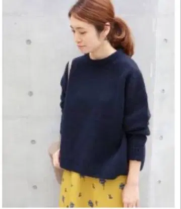 [ 새상품 ] AQUA 크루넥 풀오버 이에나 네이비 캐시미어 혼방