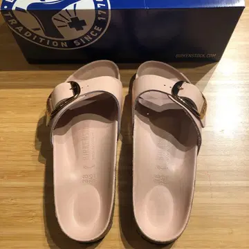 [새상품급] 빌켄 마드리드 빅버클 라이트로즈 24.5