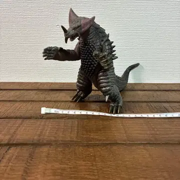 울트라맨 괴수 피규어 약 20cm 고모라