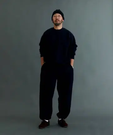 [ 새상품급 완판템 ] 금자혜치 ATHLETIC SUIT 애슬레틱스 슈트