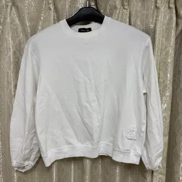 드로어 로고 자수 맨투맨