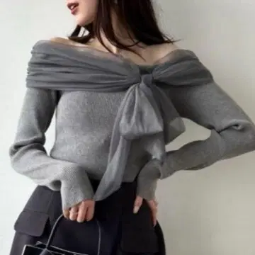FRAY 튤 콤비 오프숄더 니트