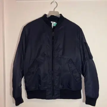 새상품급 유니클로 MA-1 블루종 네이비 사이즈 M