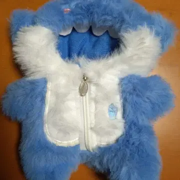 러브브 의류 옷 갈아입기 의류