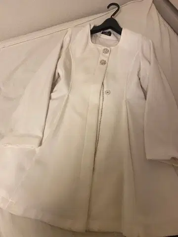 ROJITA 화이트 롱 코트 리본 포함