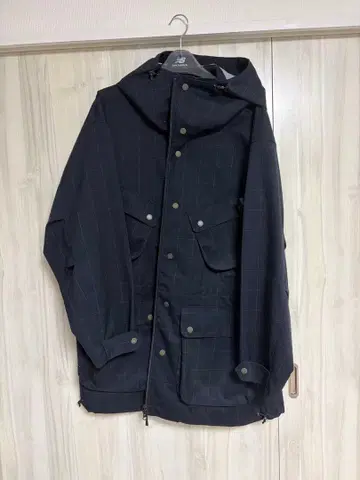 네이비 체크 무늬 마운틴 후드티 L 사이즈