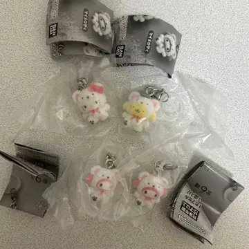 산리오 복슬복슬 스노우 메지루시 액세서리