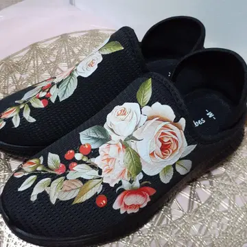 장미 발꿈치를 밟을 수 있는 경량 타입 슬립온