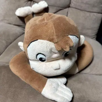 호기심 많은 조지 엎드린