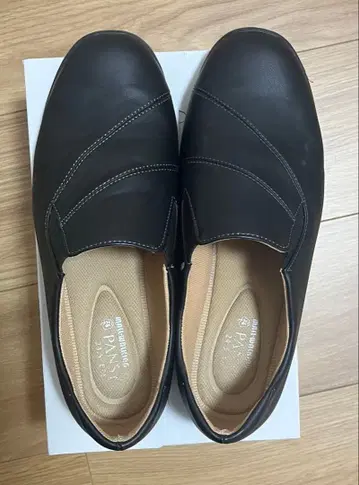 블랙 슬립온 로퍼