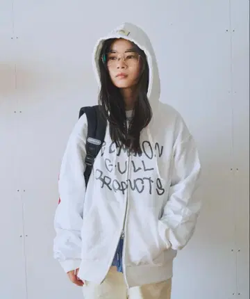 common gull products. 지퍼 후드티 M